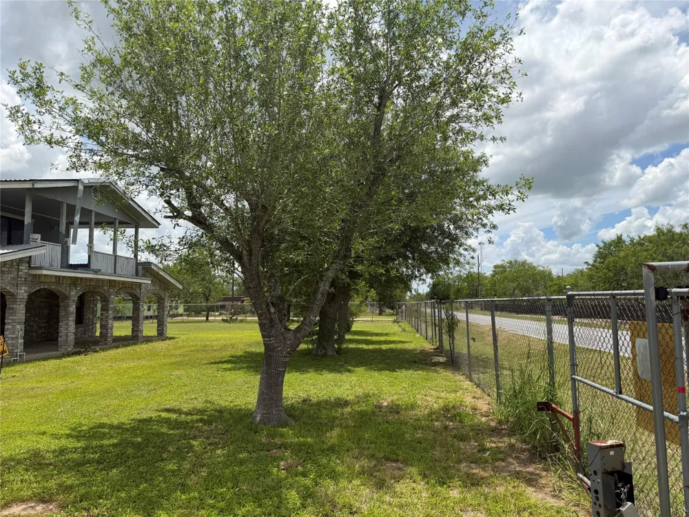 3811 Judge Beto Garza Drive Mercedes, TX 78570
