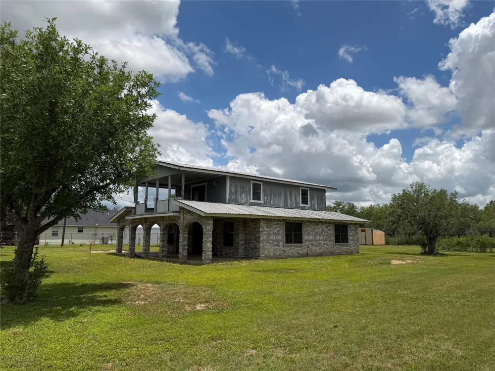 3811 Judge Beto Garza Drive Mercedes, TX 78570