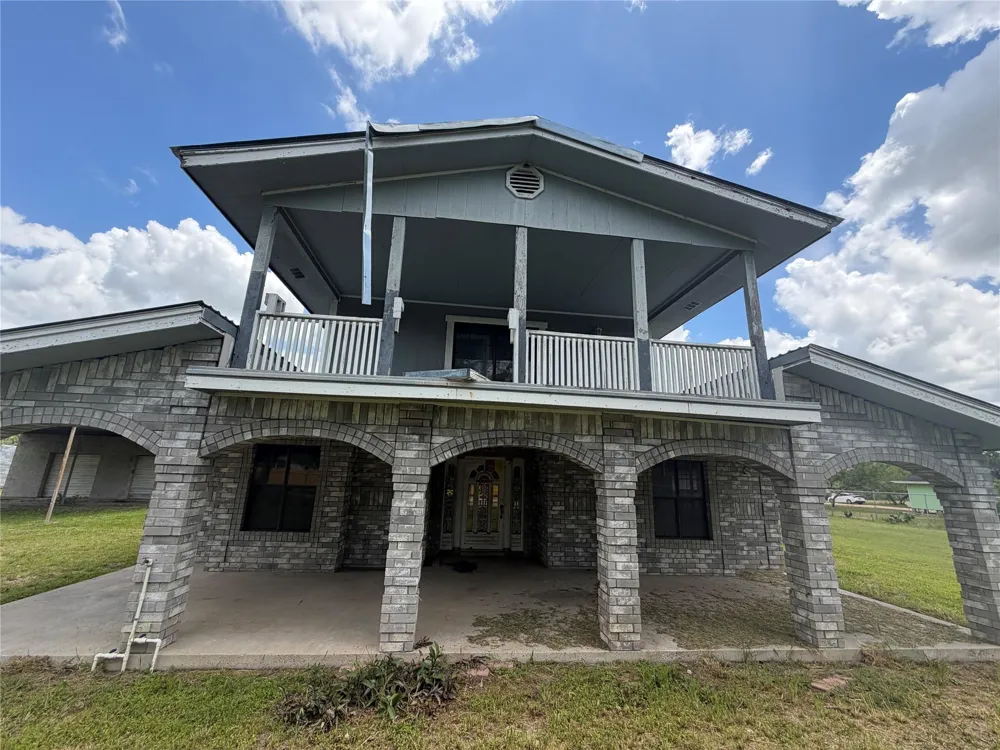 3811 Judge Beto Garza Drive Mercedes, TX 78570