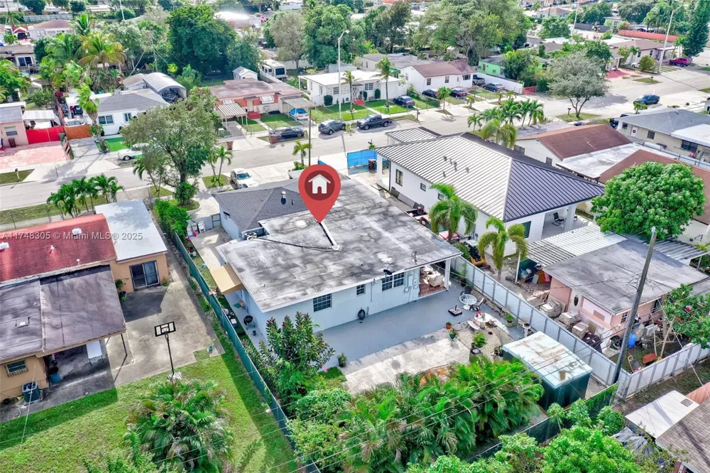 859 E 23rd St Hialeah, FL 33013