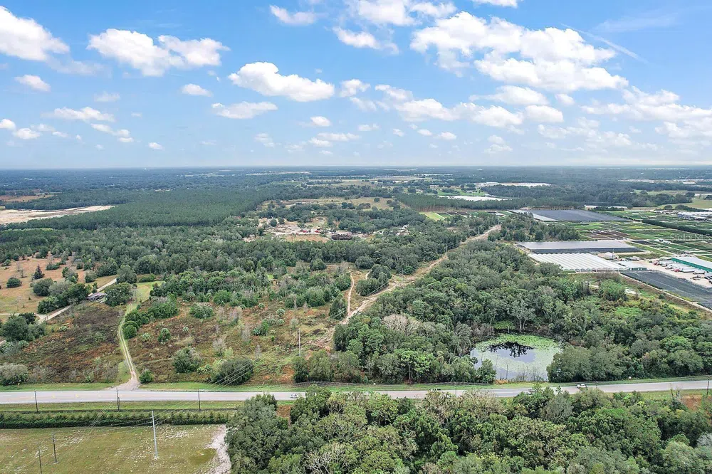 34305 RIORDAN ROAD Eustis, FL 32736