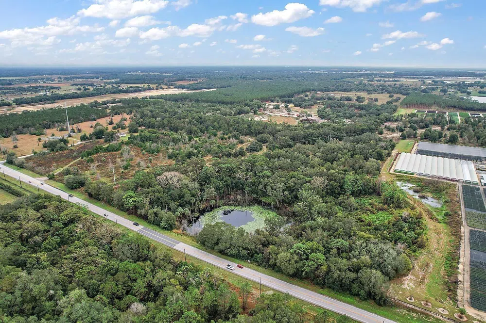 34305 RIORDAN ROAD Eustis, FL 32736