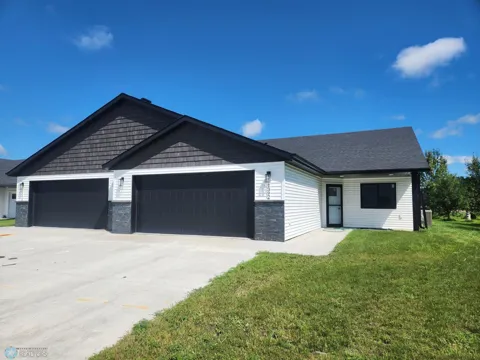 1392 Prairie Lane