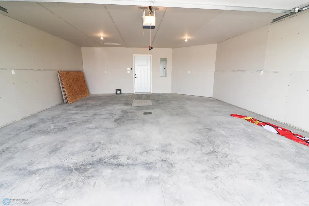 1394 Prairie Lane Wahpeton, ND 58075
