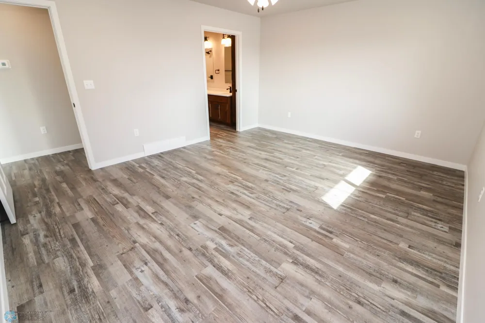 1394 Prairie Lane Wahpeton, ND 58075