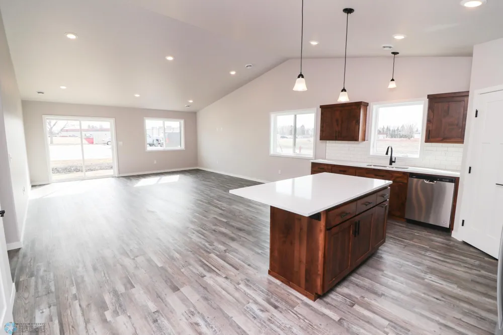 1394 Prairie Lane Wahpeton, ND 58075