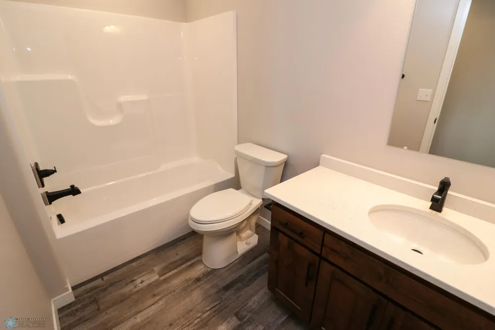 1394 Prairie Lane Wahpeton, ND 58075