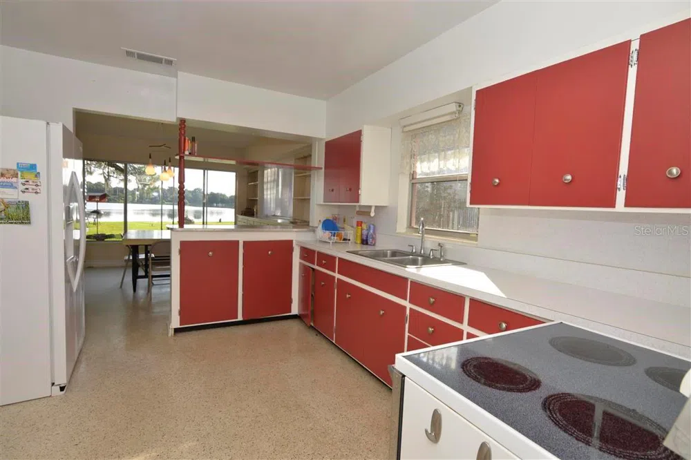3045 CECELIA DRIVE Apopka, FL 32703