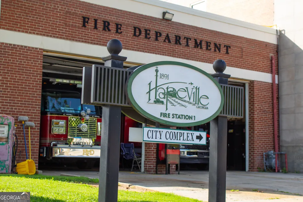 614 King Arnold ST Hapeville, GA 30354