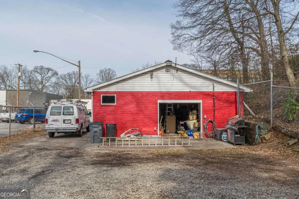 614 King Arnold ST Hapeville, GA 30354