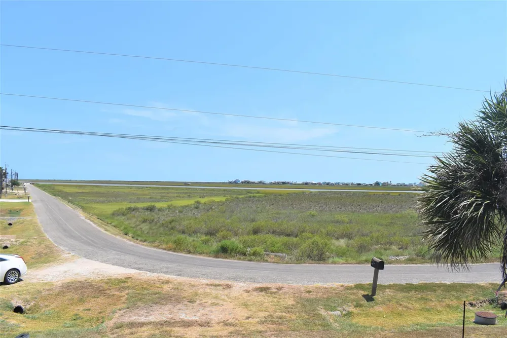 373 Neptune Street Sargent, TX 77414
