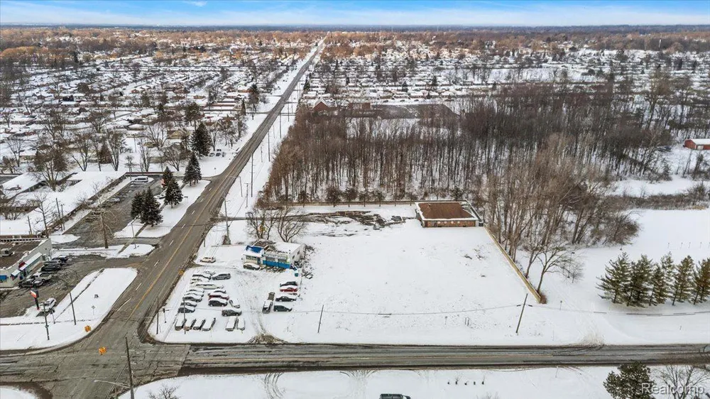32730 Palmer Road Westland City, MI 48186