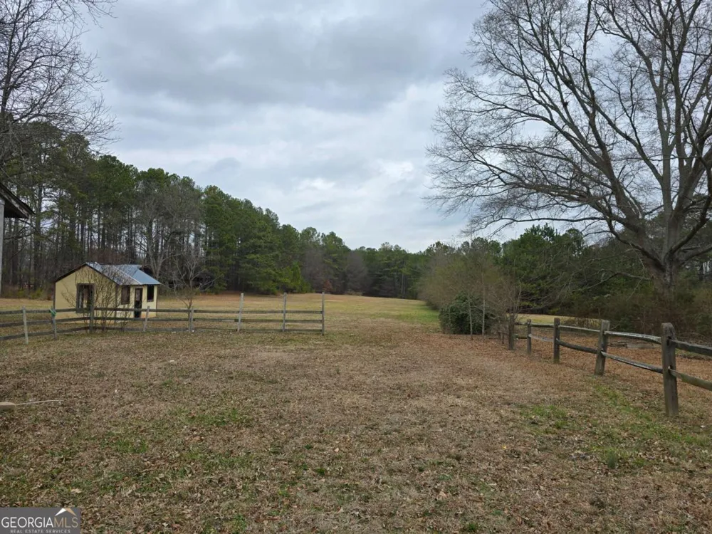 3016 Loganville HWY Loganville, GA 30052