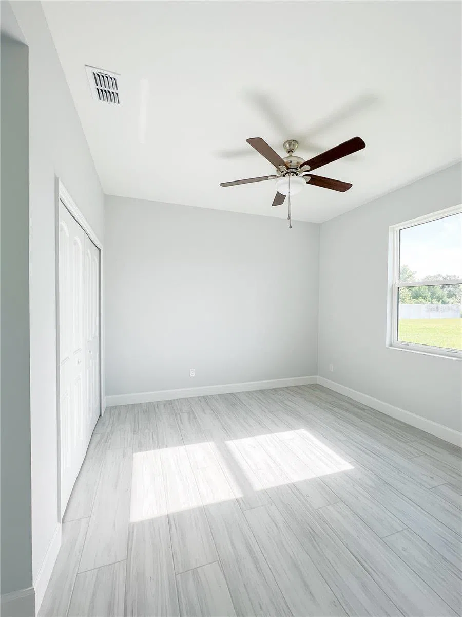 5213 WILLOW LAKE COURT Sarasota, FL 34233