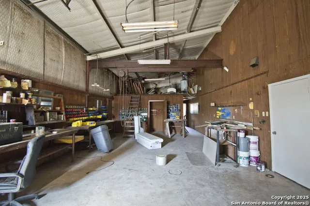5673 FM 1628 Adkins, TX 78101