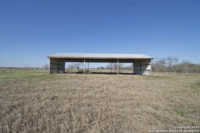 5673 FM 1628 Adkins, TX 78101