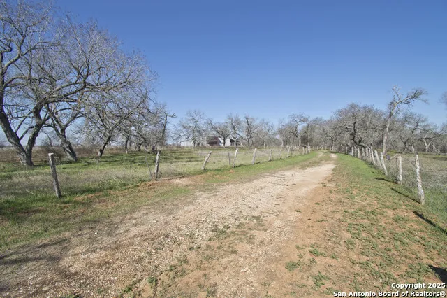 5673 FM 1628 Adkins, TX 78101