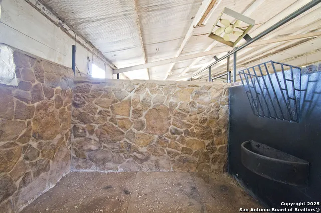 5673 FM 1628 Adkins, TX 78101
