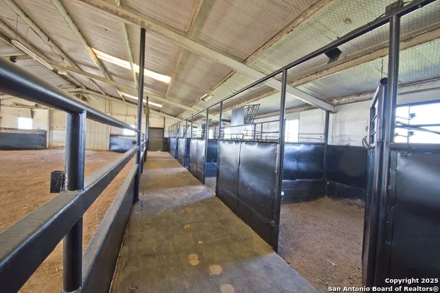 5673 FM 1628 Adkins, TX 78101