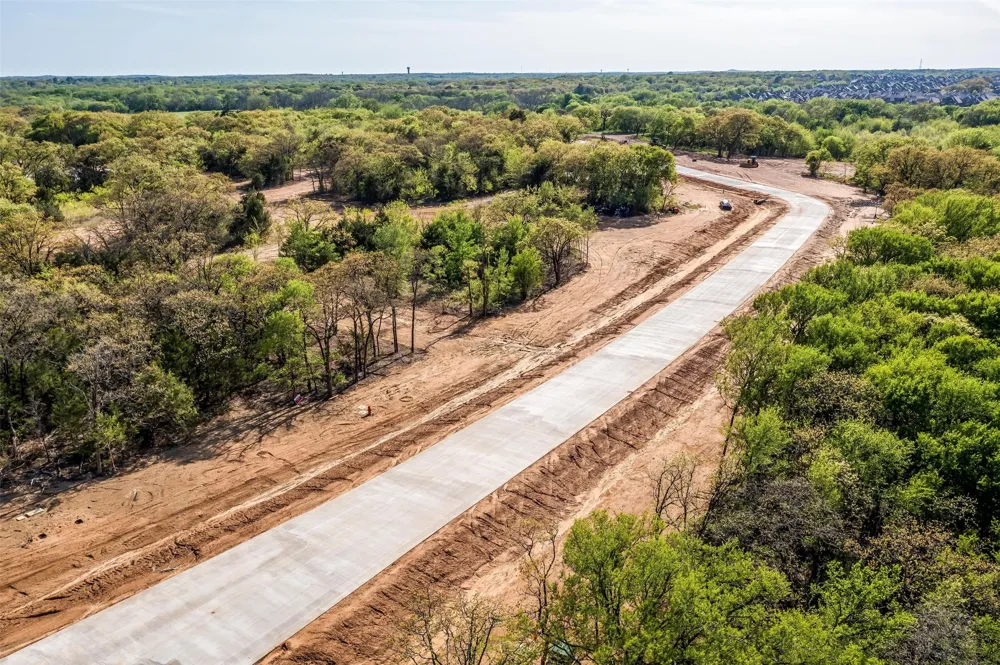 1617 Private Access 60200 Burleson, TX 76028