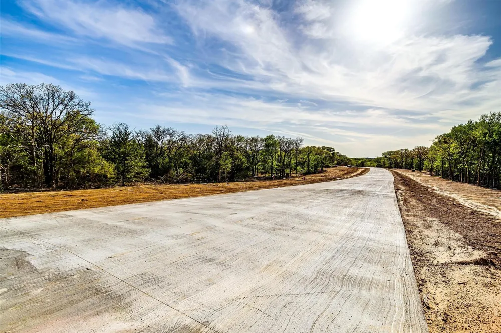 1617 Private Access 60200 Burleson, TX 76028