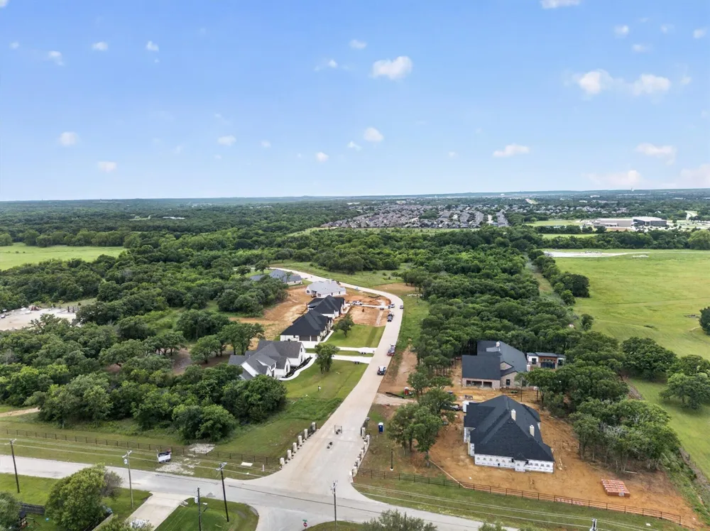 1617 Private Access 60200 Burleson, TX 76028