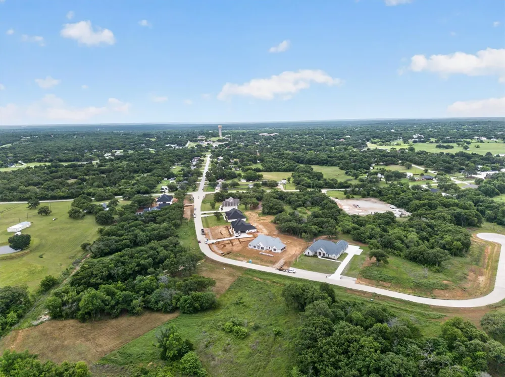 1617 Private Access 60200 Burleson, TX 76028