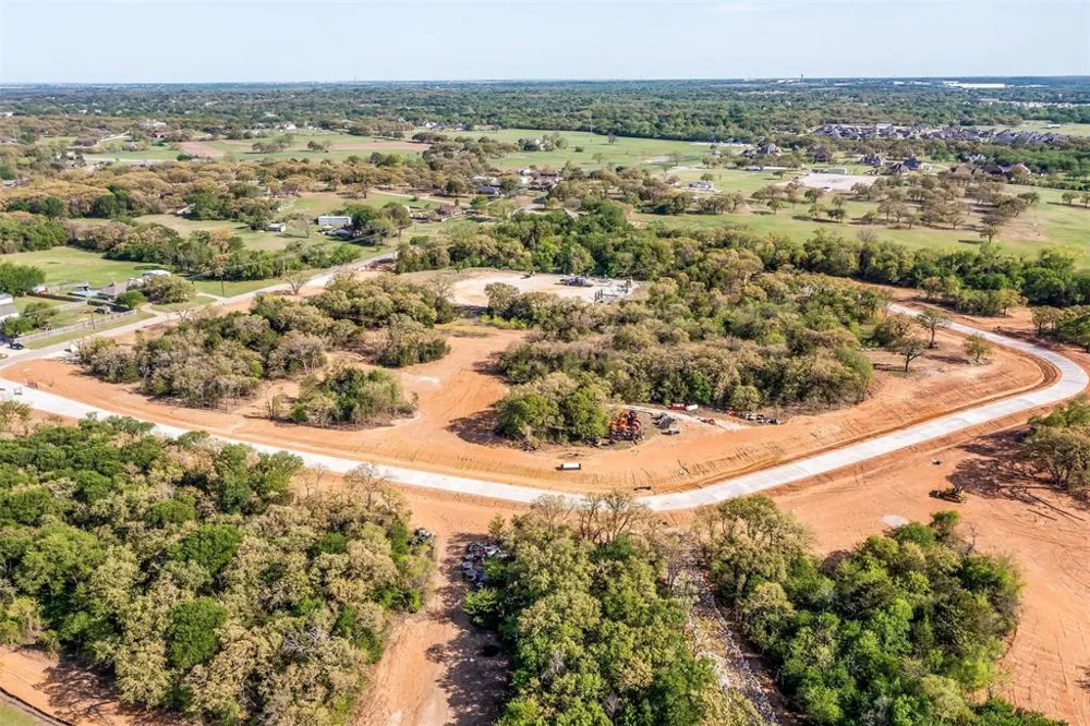 1649 Private Access 60200 Burleson, TX 76028