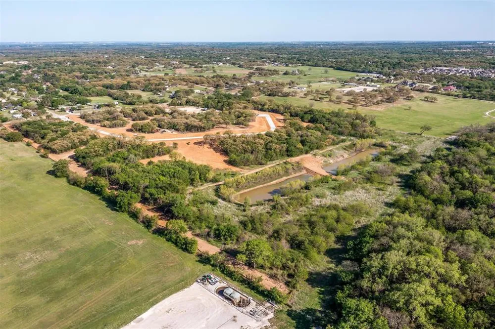 1649 Private Access 60200 Burleson, TX 76028