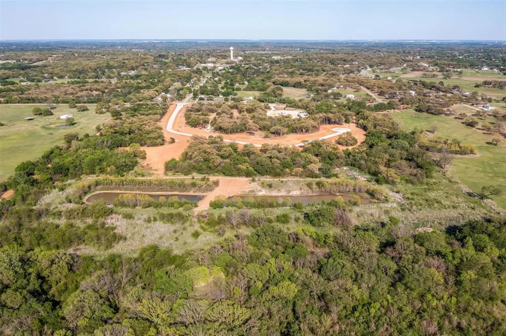 1649 Private Access 60200 Burleson, TX 76028