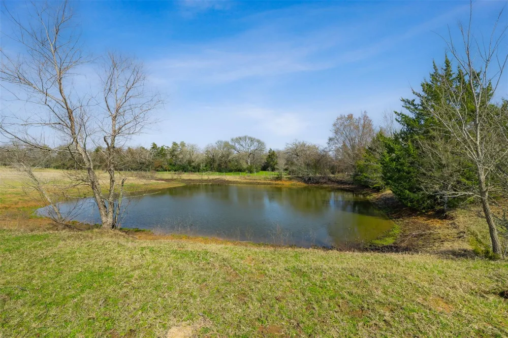 6804 County Road 126 Caldwell, TX 77836
