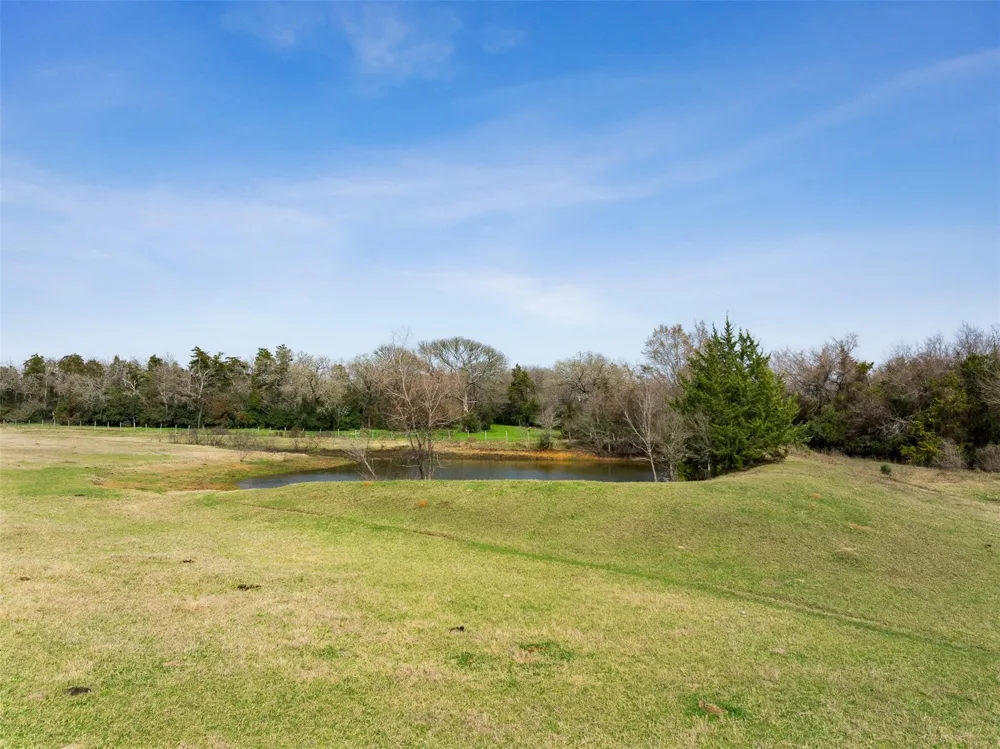 6804 County Road 126 Caldwell, TX 77836
