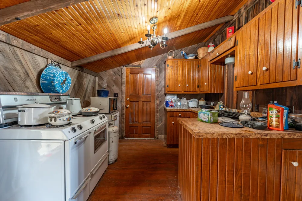 14459 County Road 107 Mingus, TX 76463