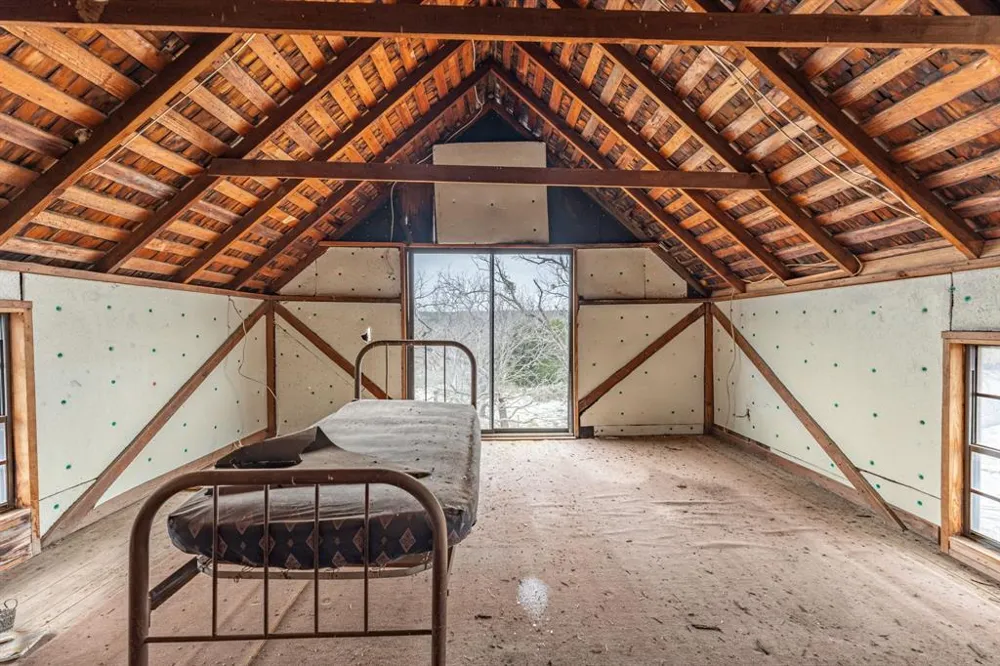 14459 County Road 107 Mingus, TX 76463