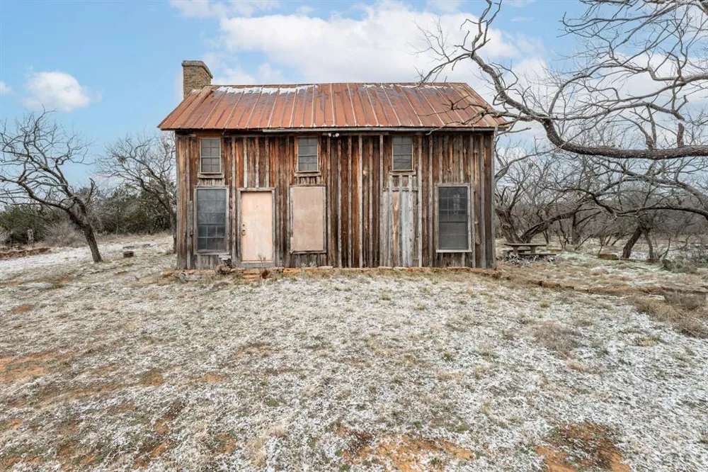 14459 County Road 107 Mingus, TX 76463