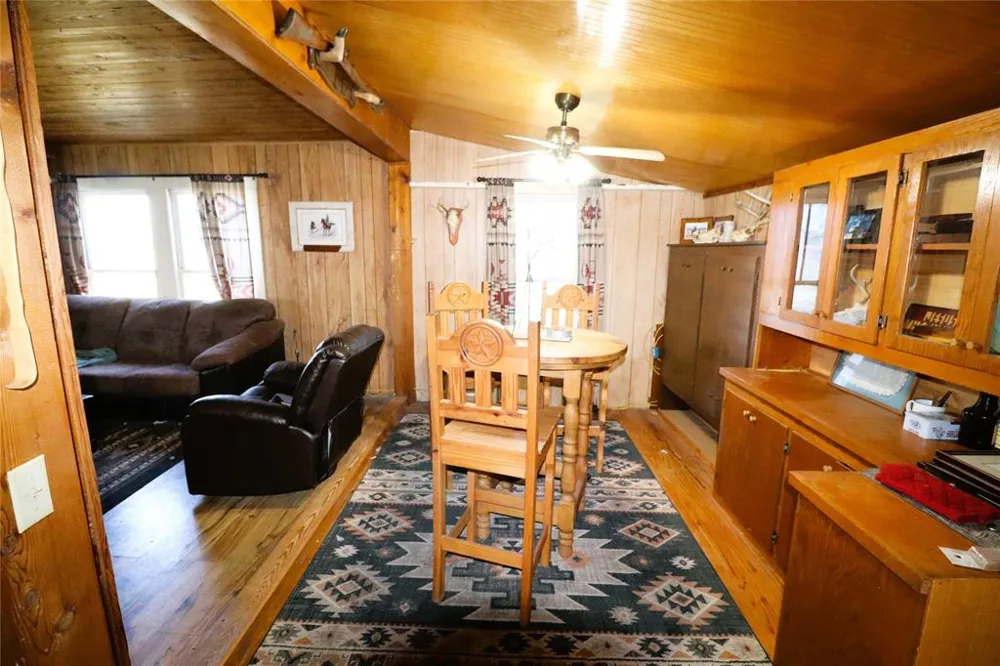 10543 Old Joy Shannon Road Henrietta, TX 76365