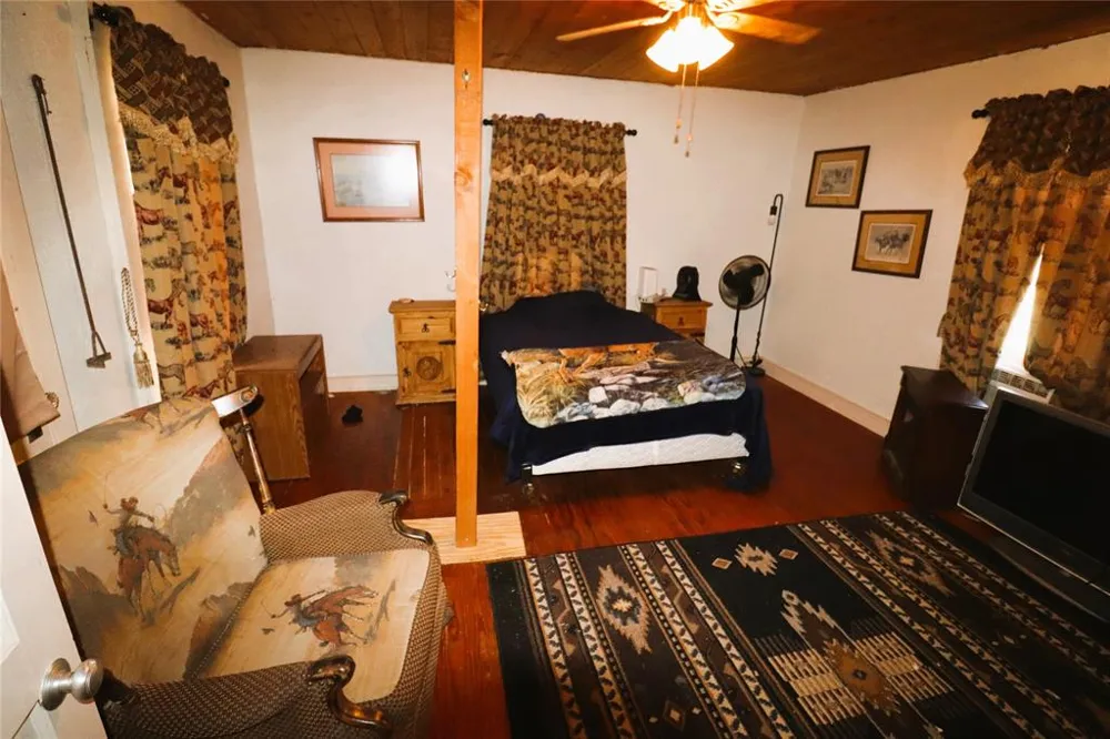 10543 Old Joy Shannon Road Henrietta, TX 76365