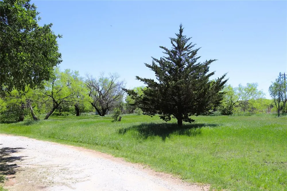10543 Old Joy Shannon Road Henrietta, TX 76365