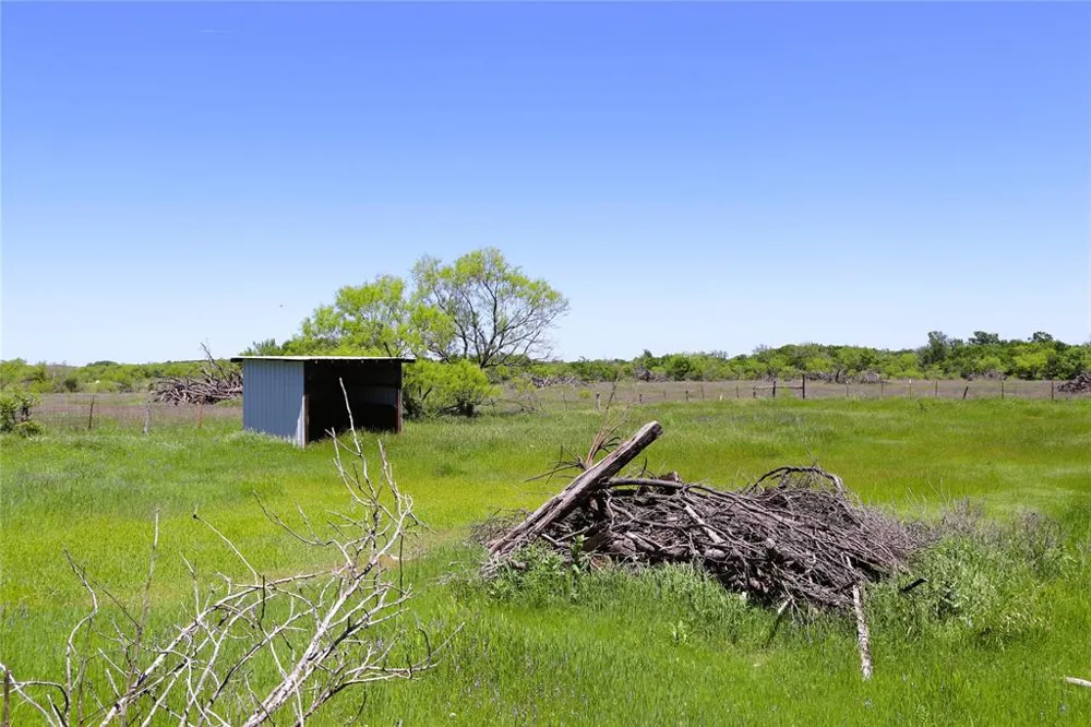 10543 Old Joy Shannon Road Henrietta, TX 76365