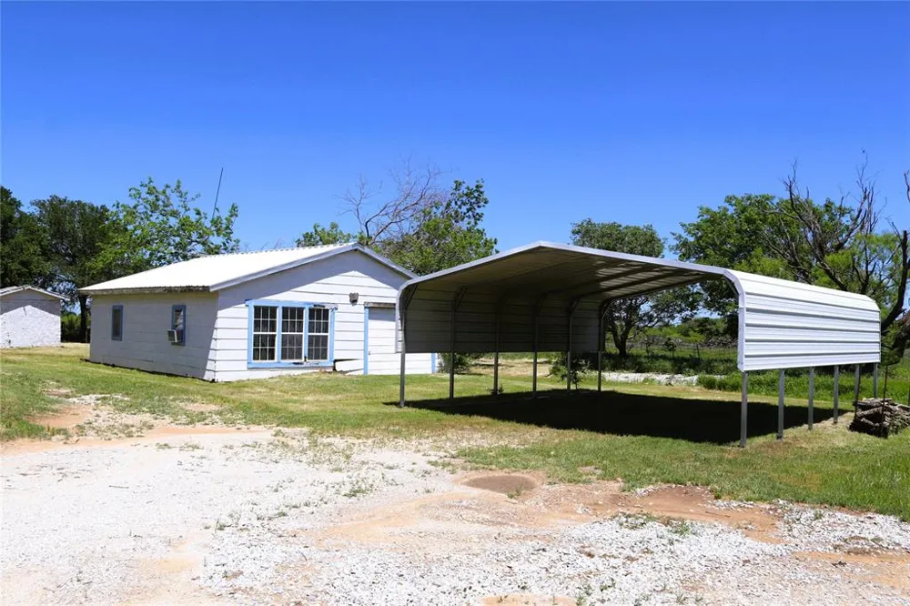 10543 Old Joy Shannon Road Henrietta, TX 76365