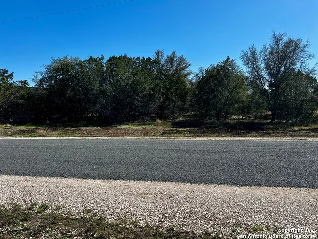 235 Madrone Concan, TX 78838