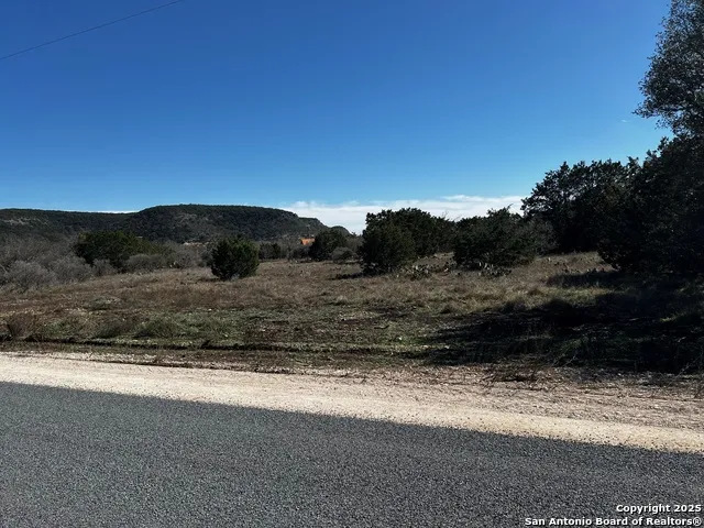 235 Madrone Concan, TX 78838