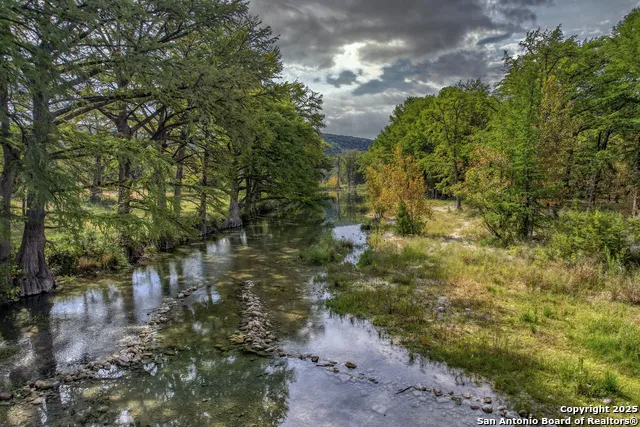 235 Madrone Concan, TX 78838