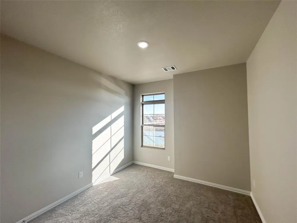2909 Ali Drive Waxahachie, TX 75165