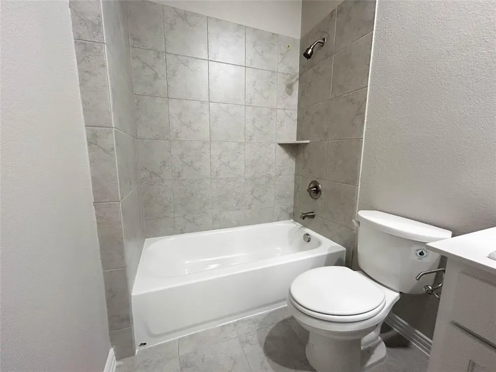 2909 Ali Drive Waxahachie, TX 75165