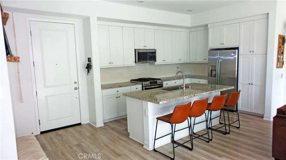 26976 Prospector Road #201 Valencia, CA 91381