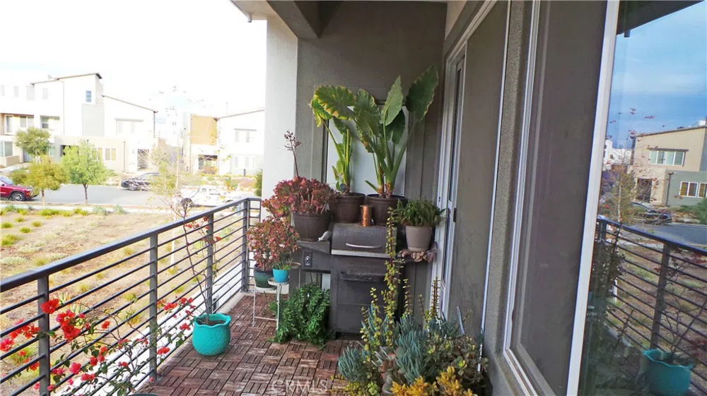 26976 Prospector Road #201 Valencia, CA 91381