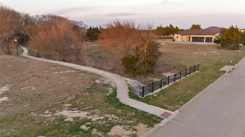4810 Azalea Way Midlothian, TX 76065