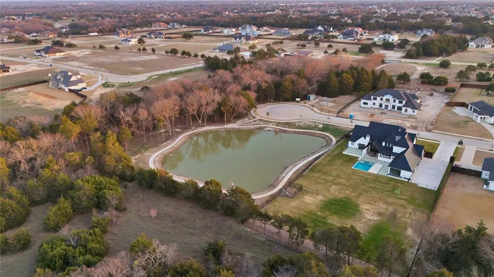 4810 Azalea Way Midlothian, TX 76065