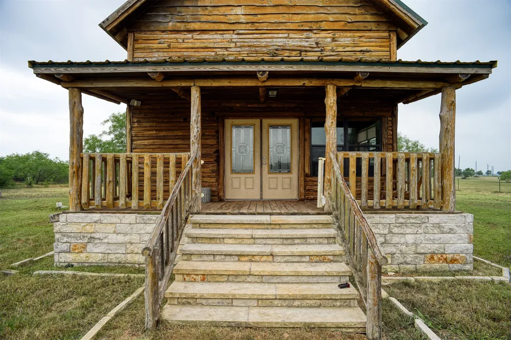 323 CR 446 Gonzales, TX 78629